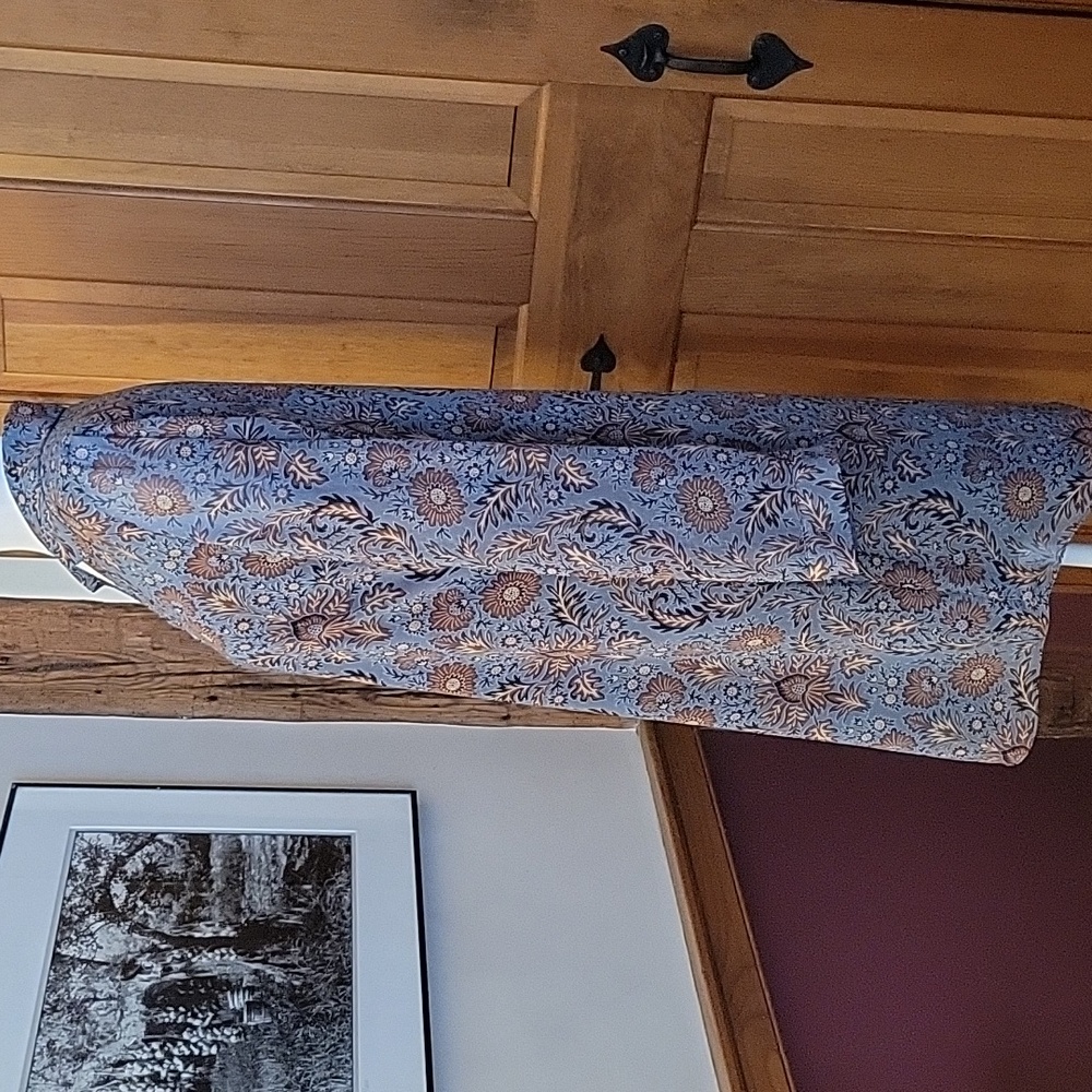 CABI FRENCH COUNTRY FLORAL SHIRT DRESS - Picture 7 of 11